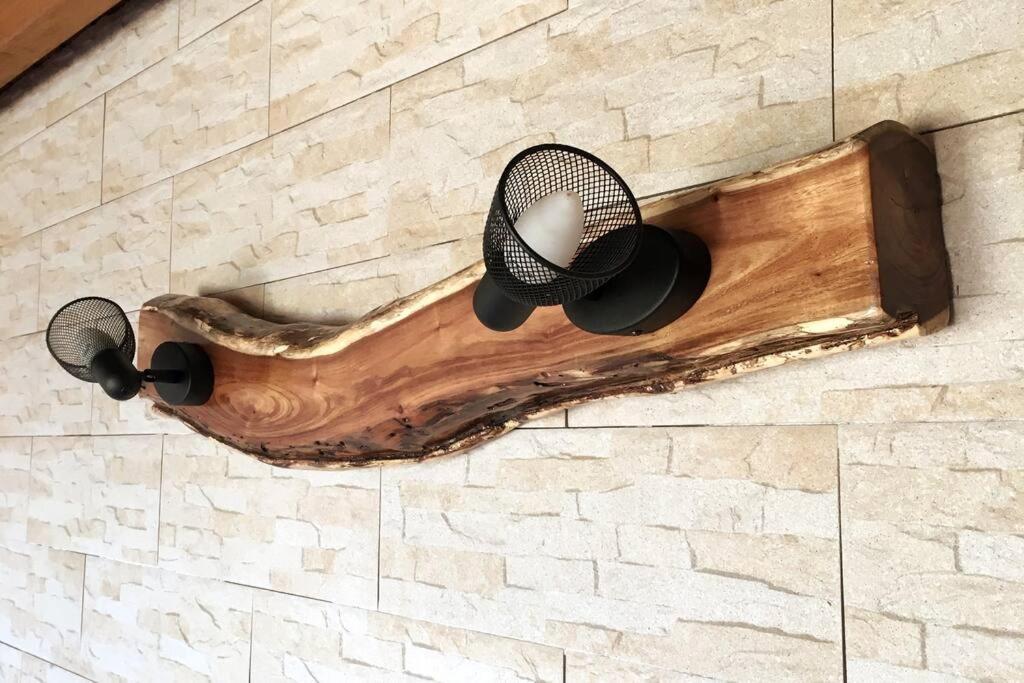 Bungalow Des Pensees Piscine Chauffee 28° Σαιν-Ντενί Εξωτερικό φωτογραφία